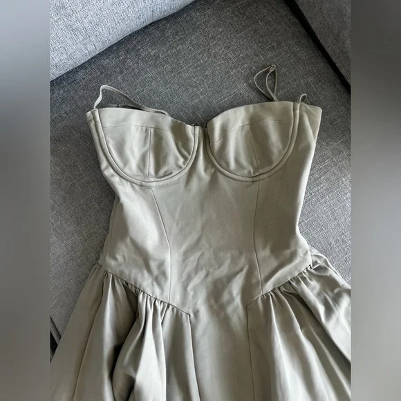 House of CB Samaria Dress - Picture 3 of 7